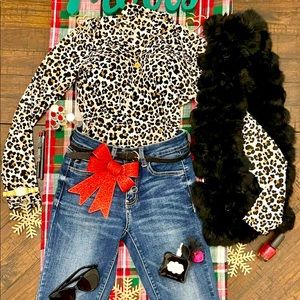 Leopard long sleeve blouse 🐆👚